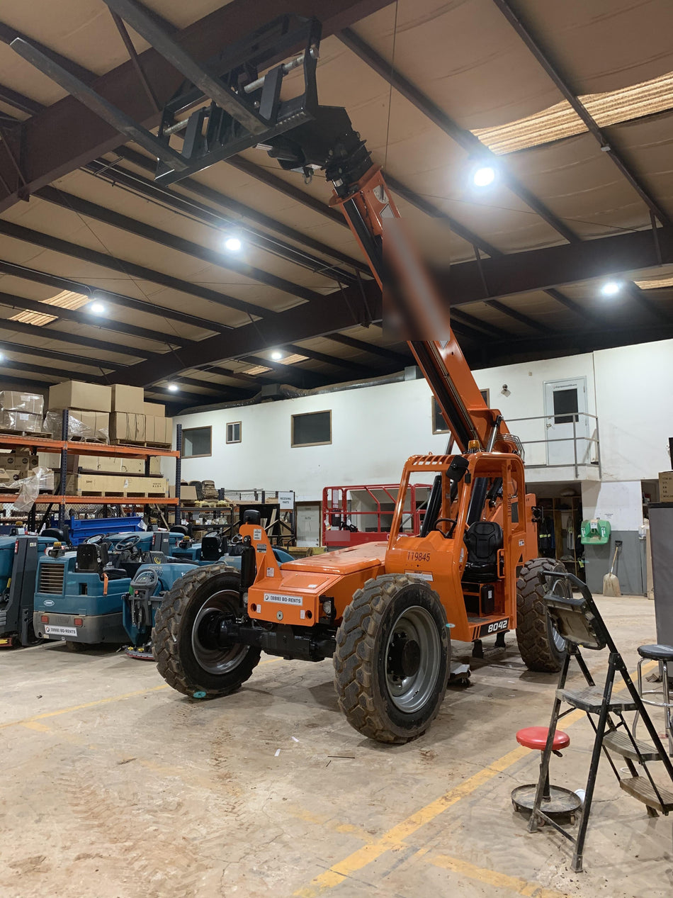 2021 SKYTRAK 8042