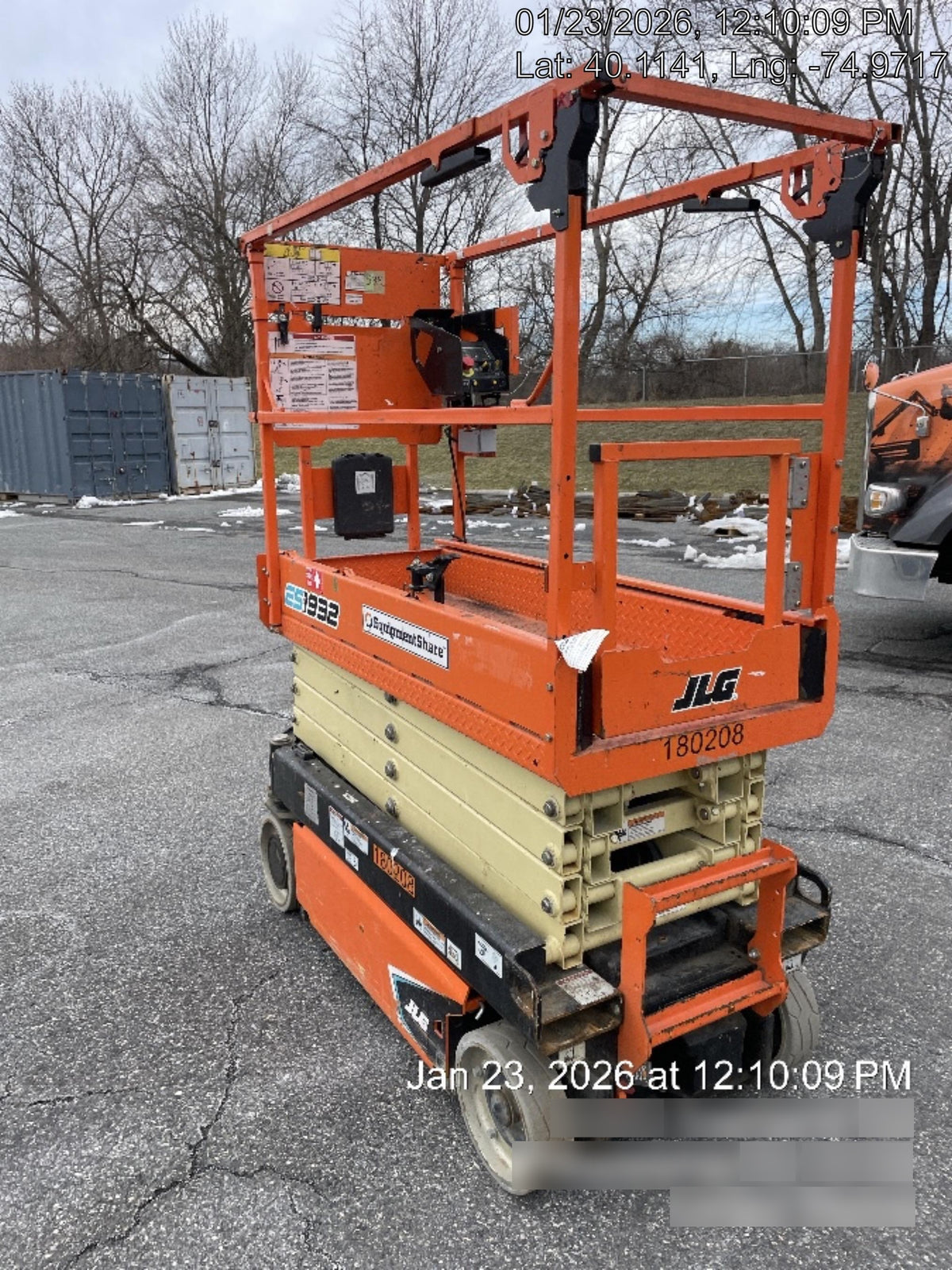2021 JLG ES1932