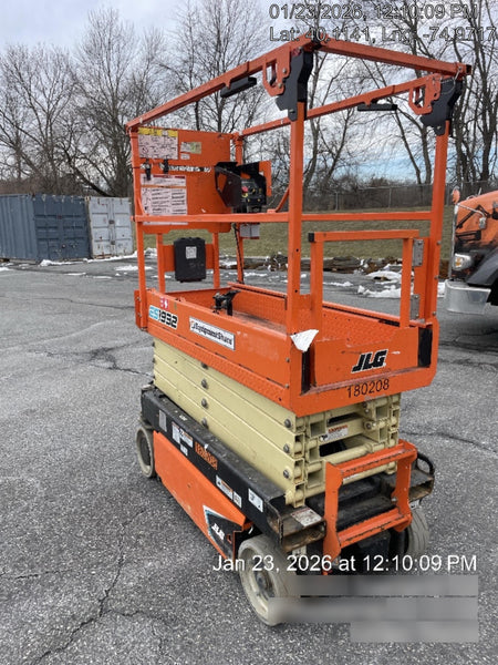 2021 JLG ES1932