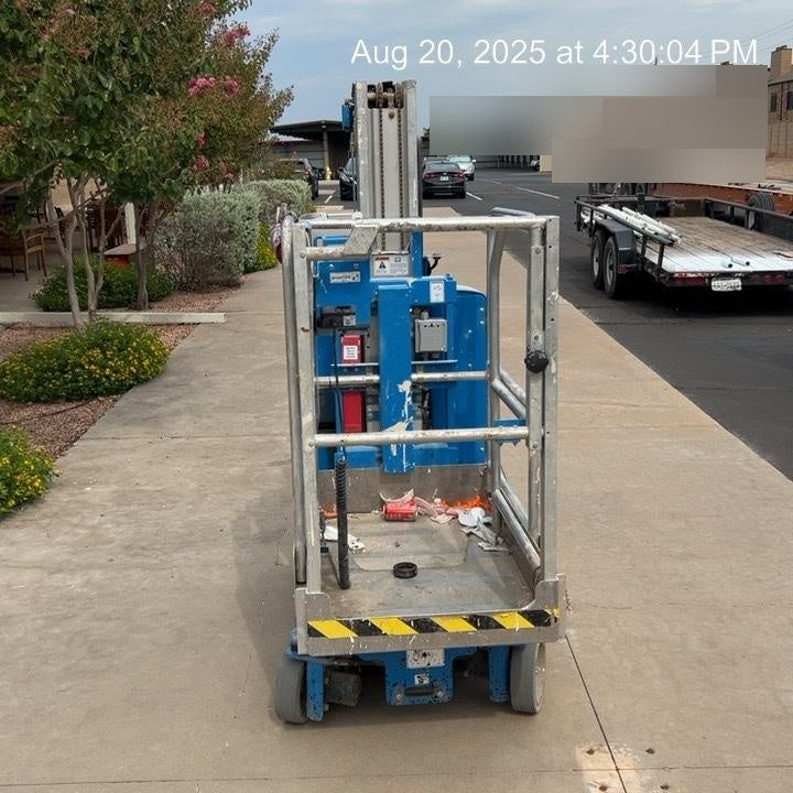 2021 GENIE GR-20