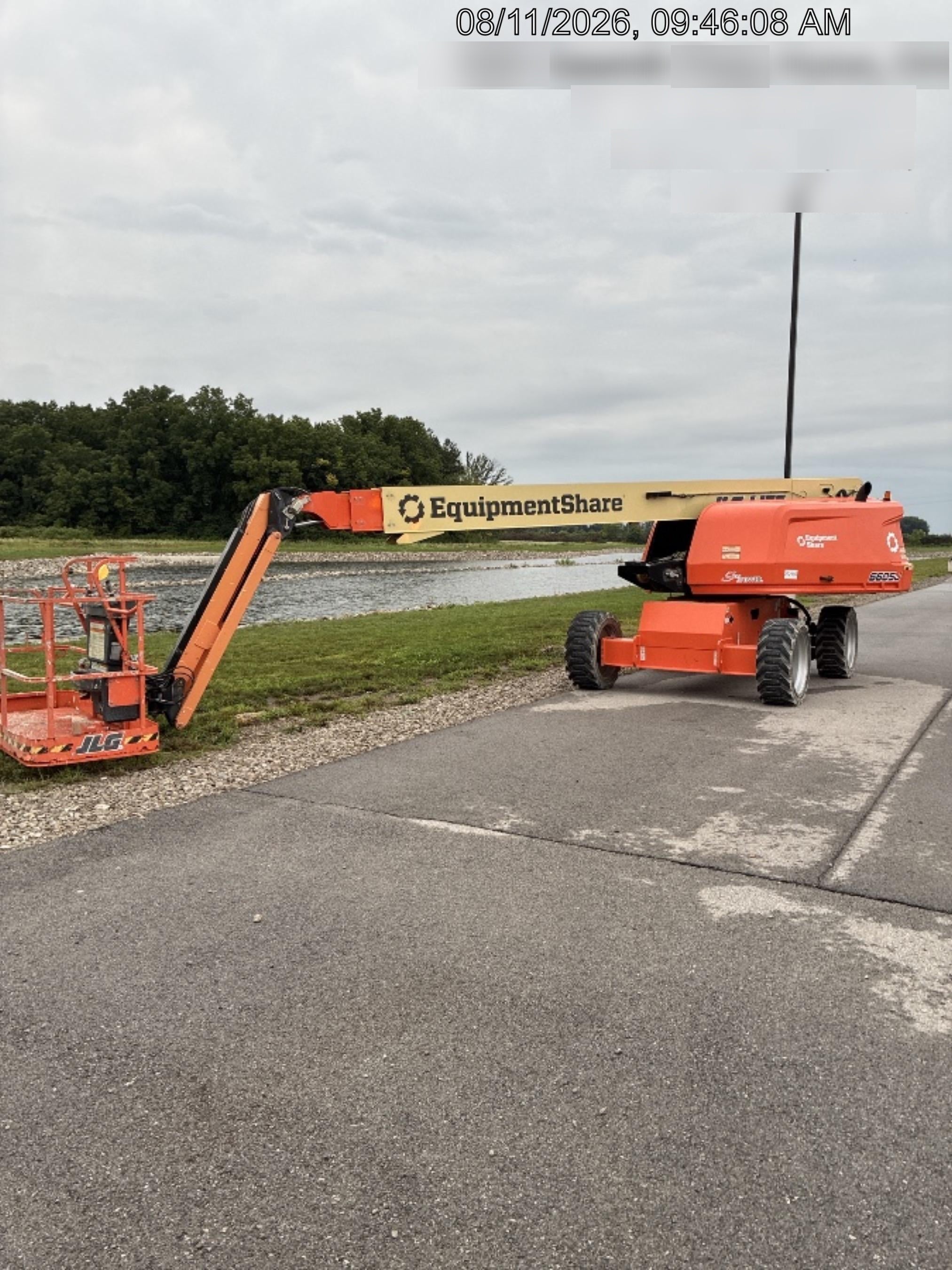 2022 JLG 660SJ