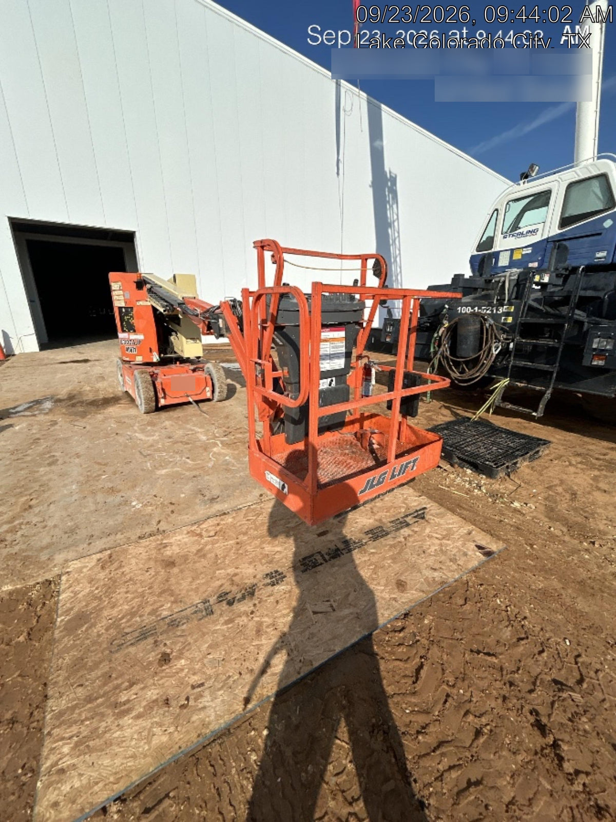 2019 JLG E300AJP