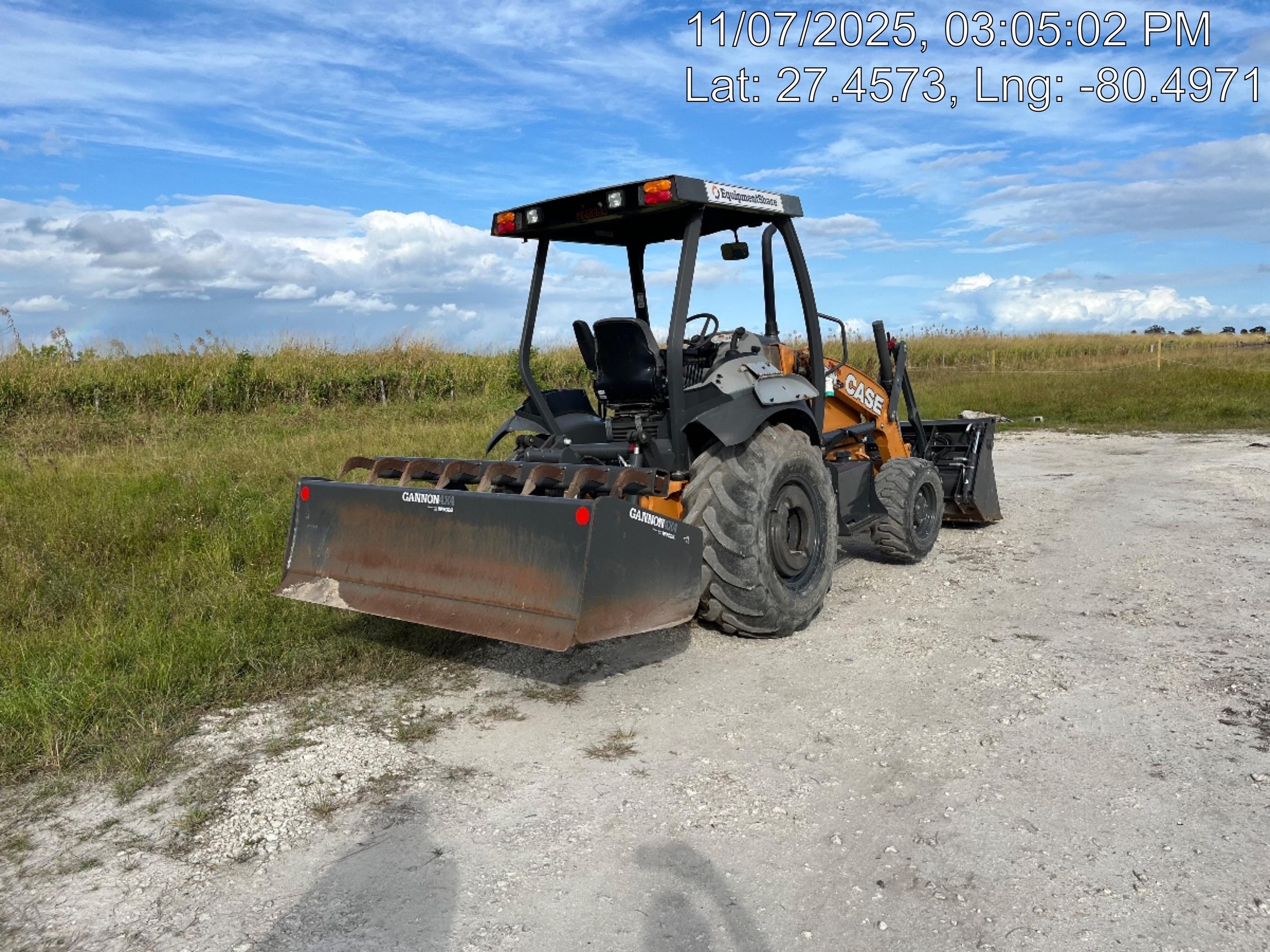 2023 CASE 570N EP