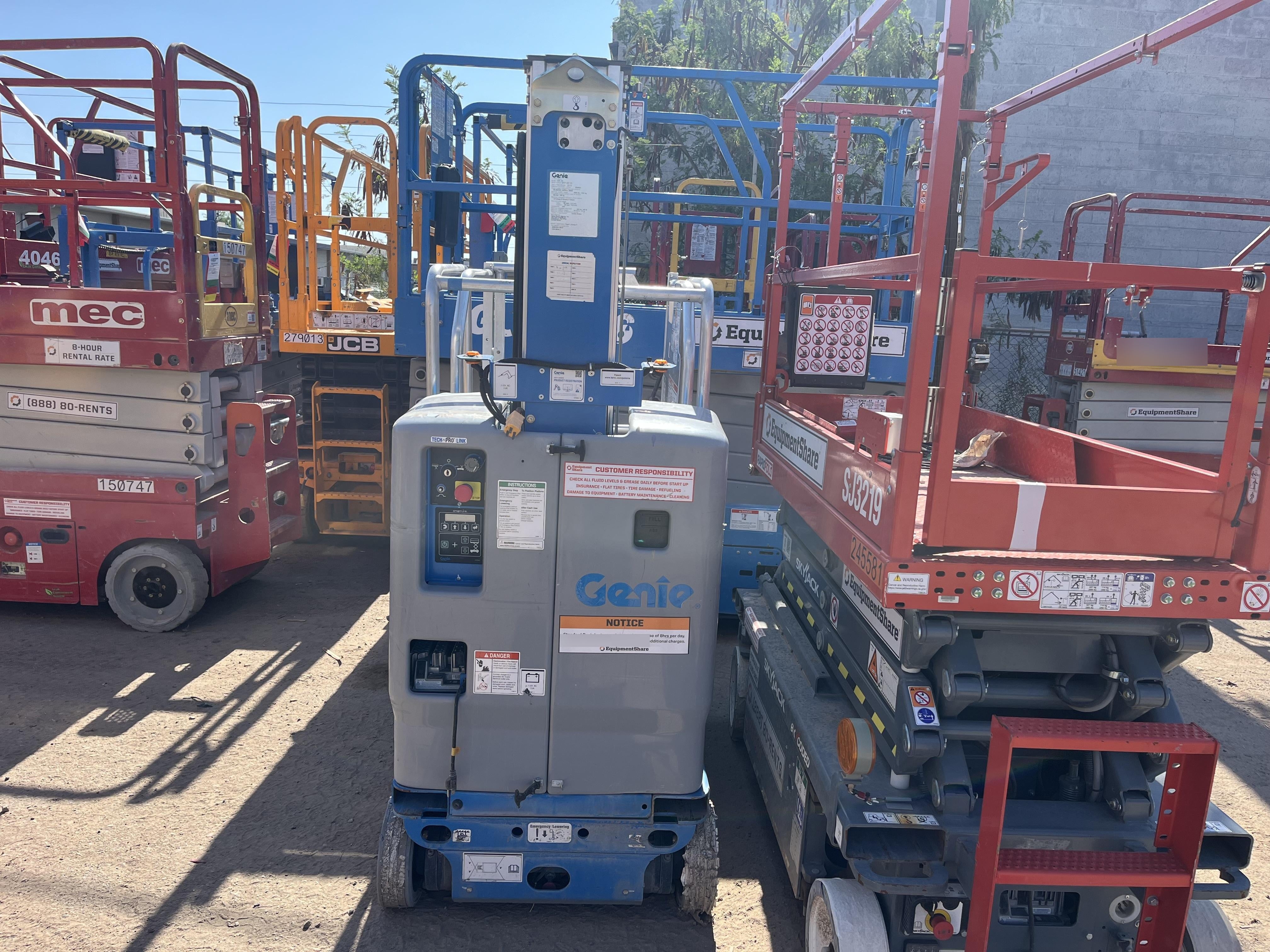 2019 GENIE GR-20