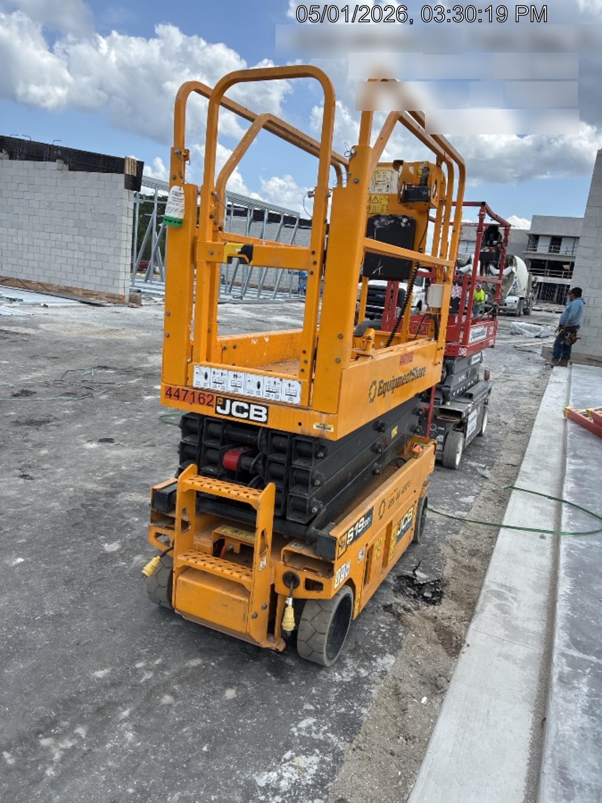 2024 JCB S1932E