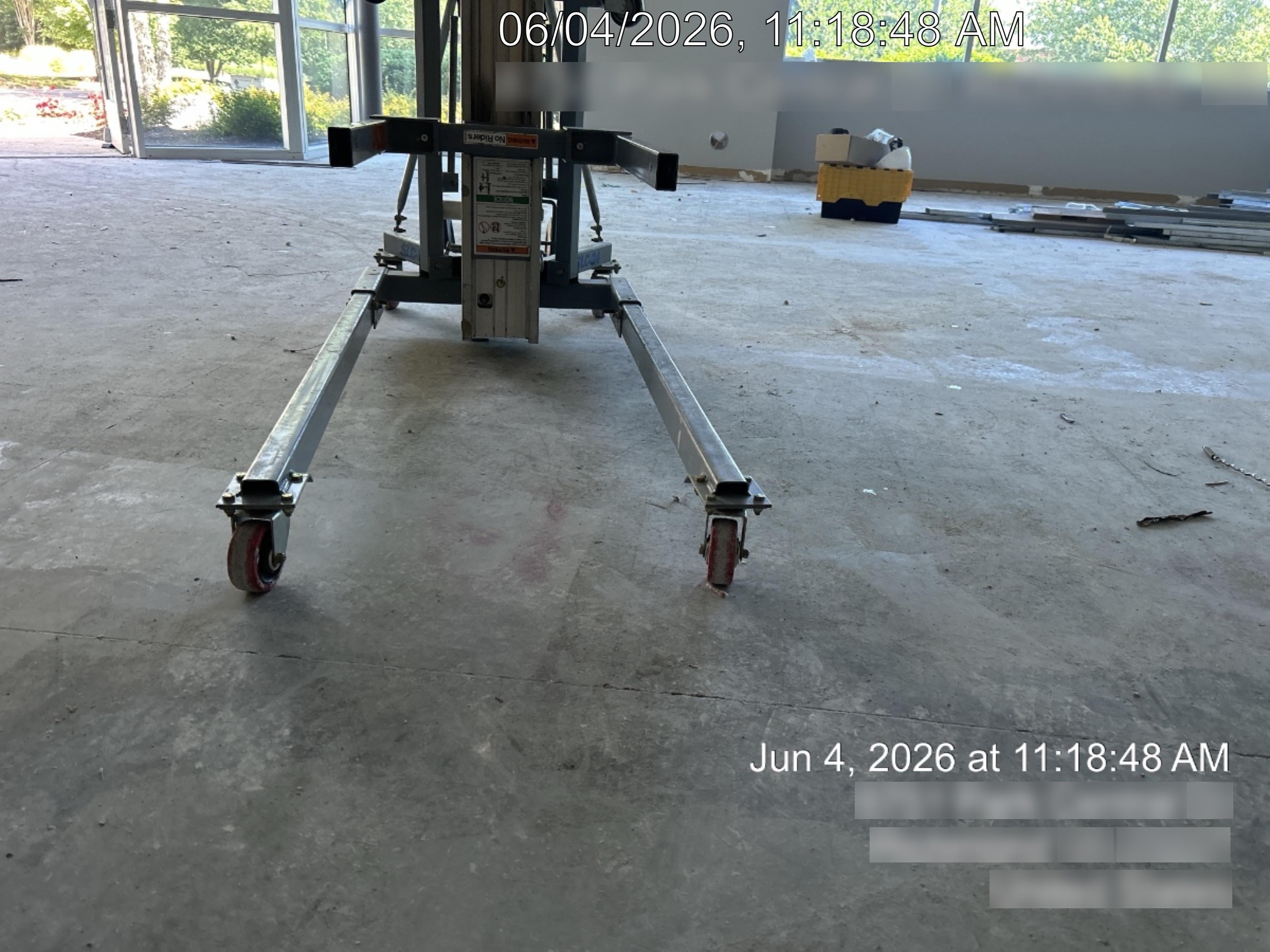 2023 GENIE SLC-24