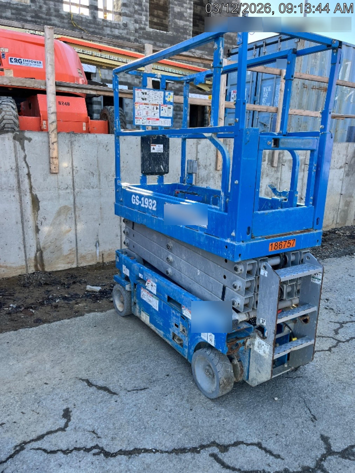 2021 GENIE GS-1932
