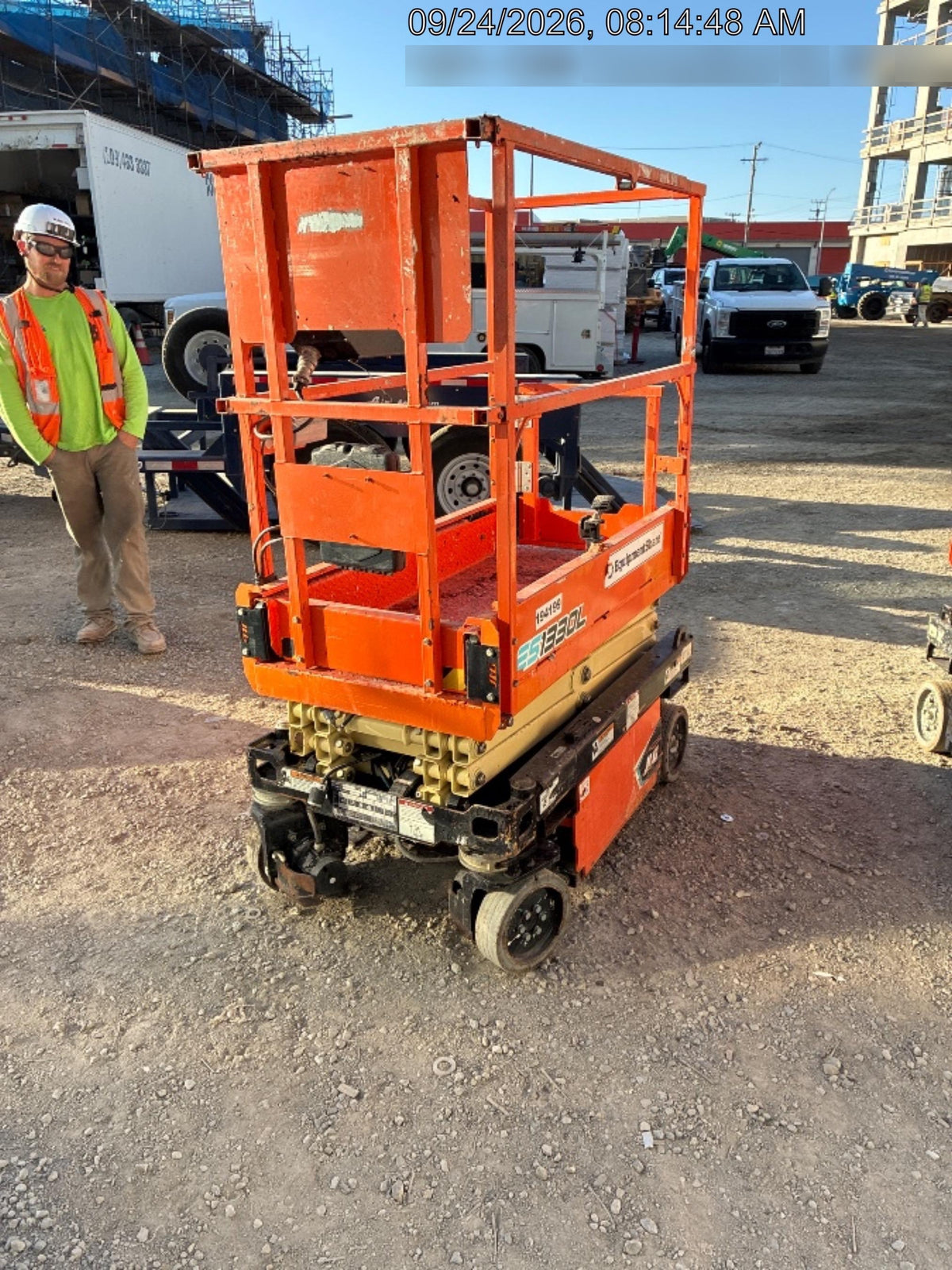 2021 JLG ES1330L