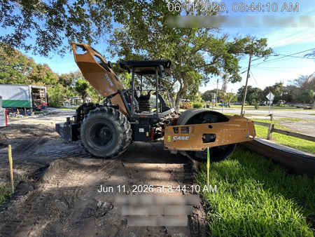 2023 CASE SV211E