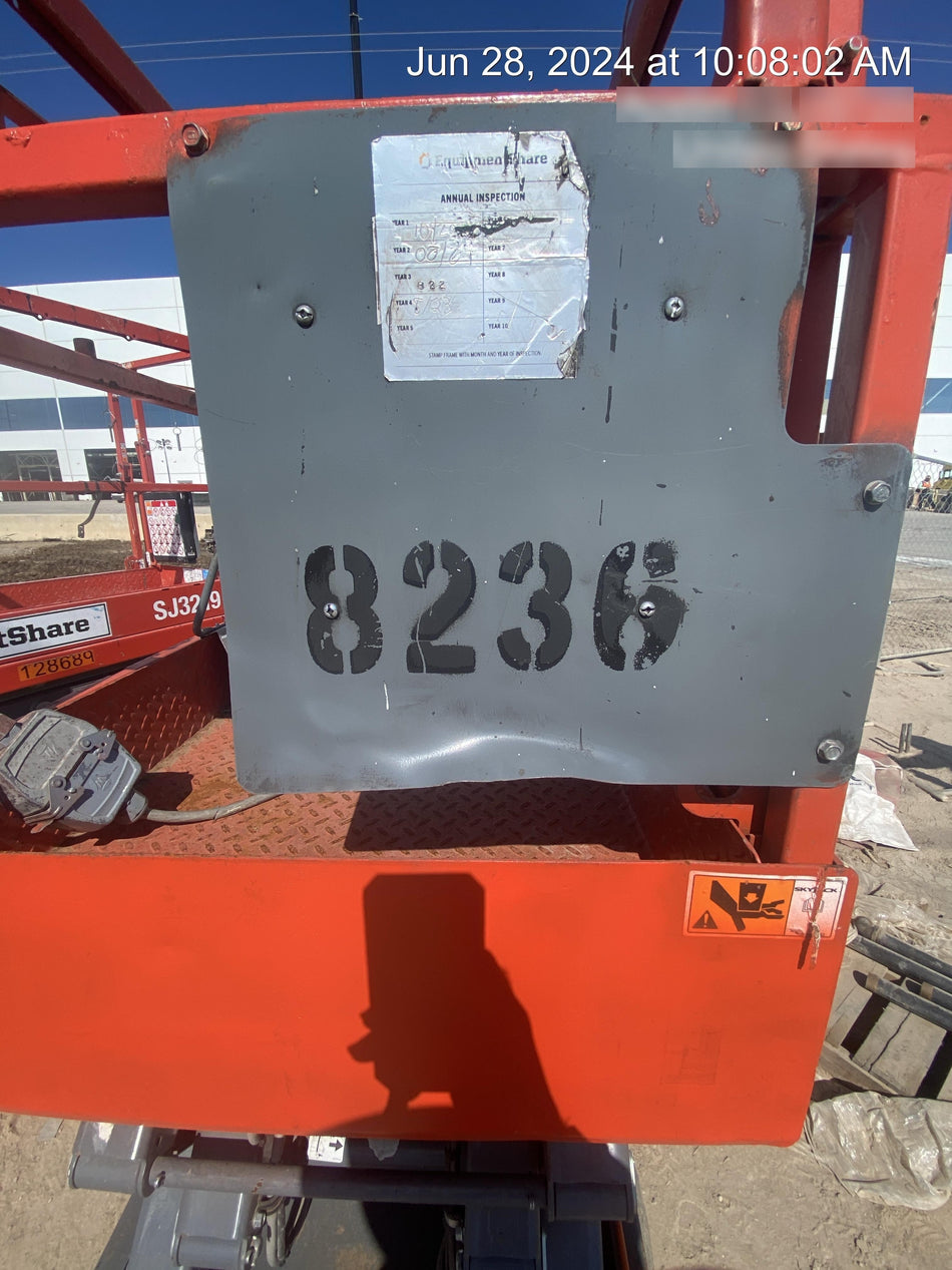 2018 Skyjack SJIII-3226 Skyjack SJIII3226 Scissor Lift w/Trojan Batteries