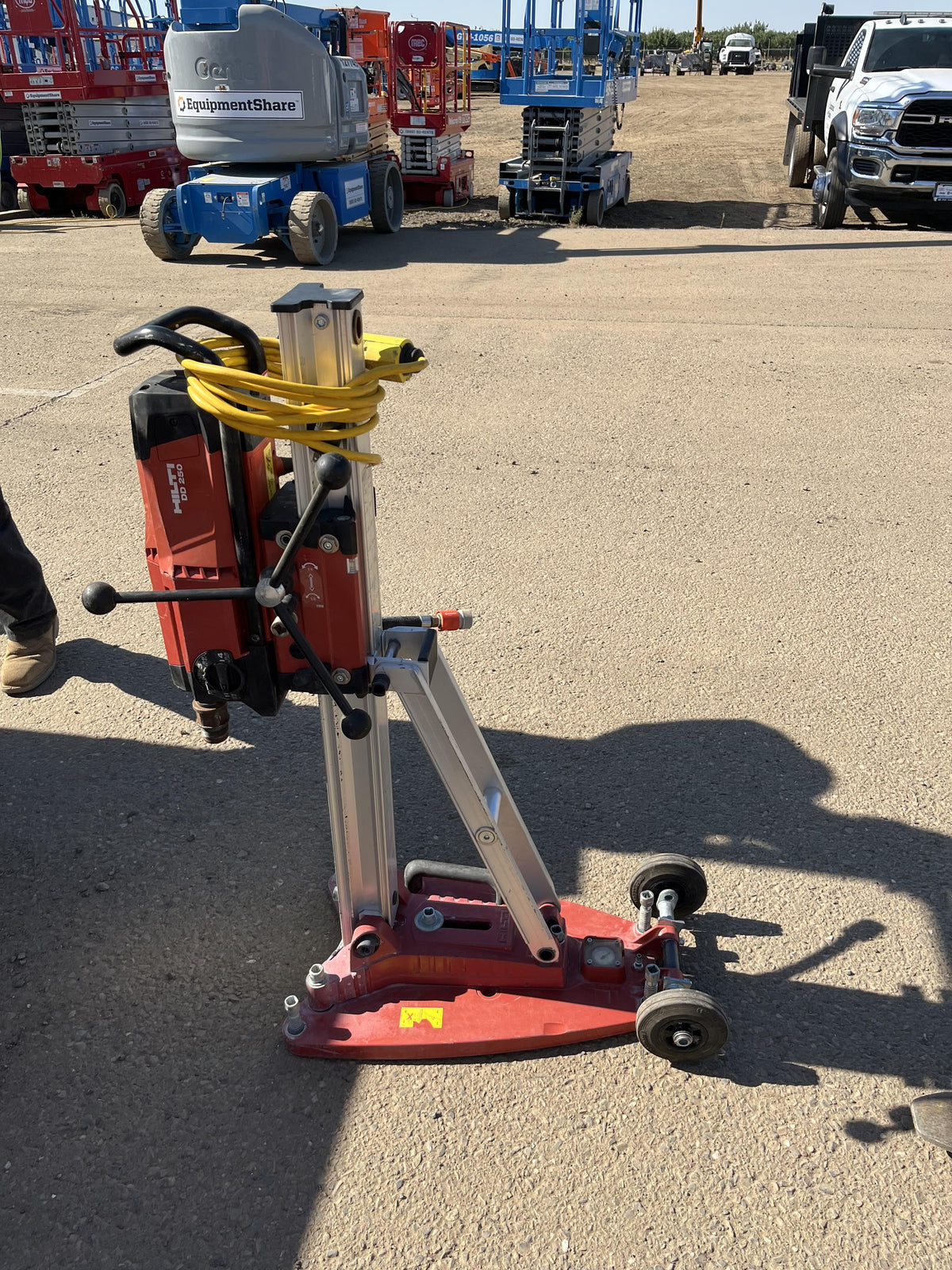2020 HILTI DD250E