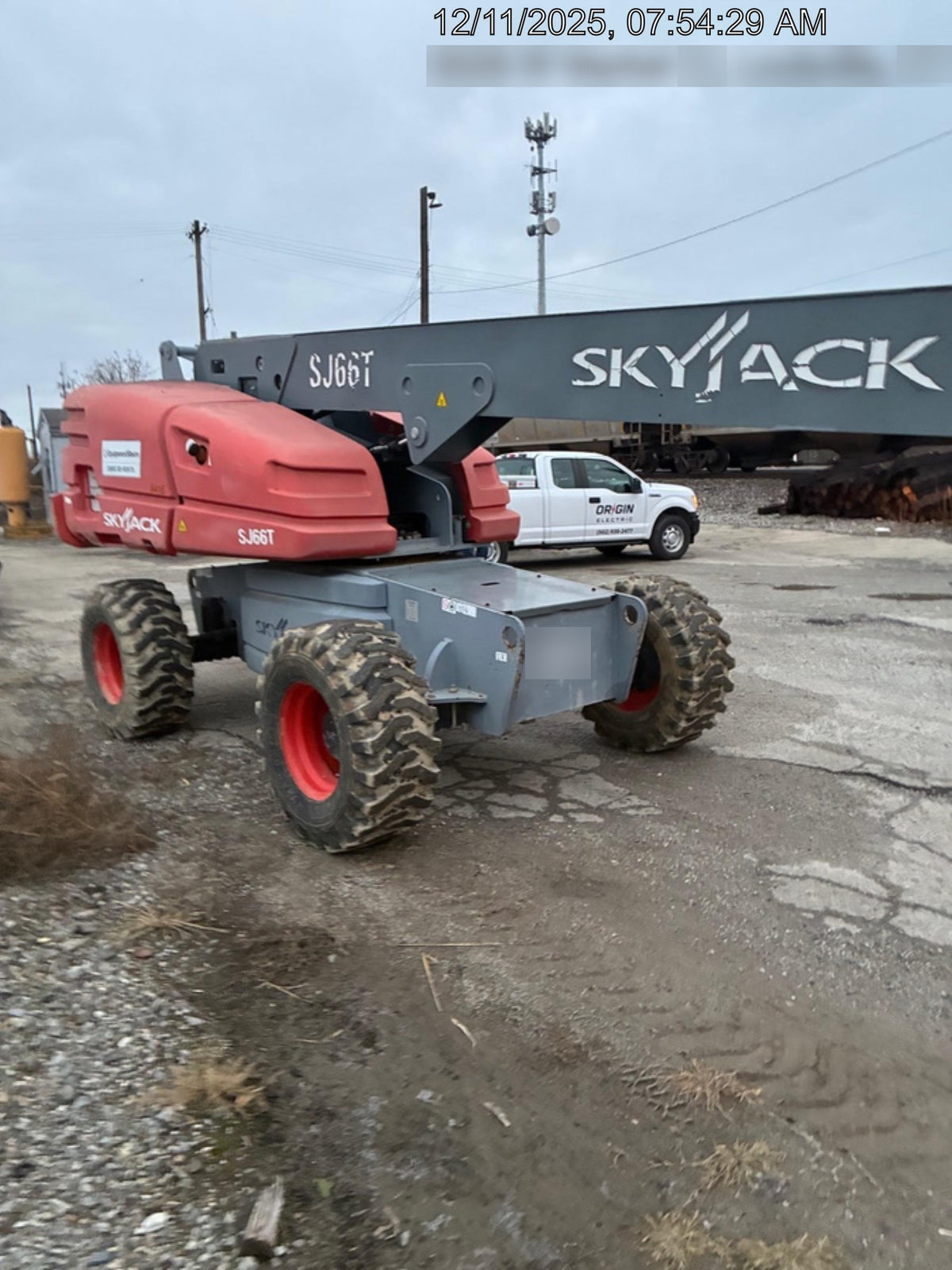 2017 SKYJACK SJ66T