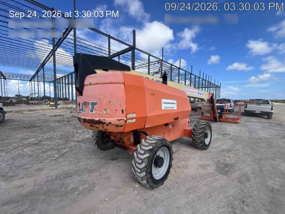 2014 JLG 660SJ