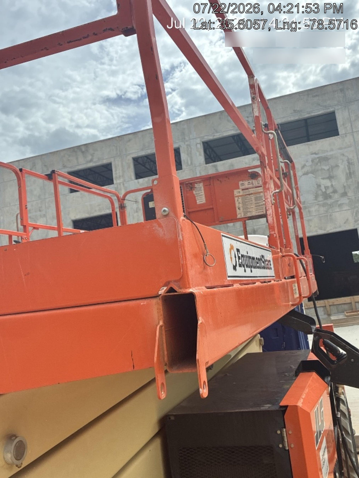 2019 JLG 430LRT