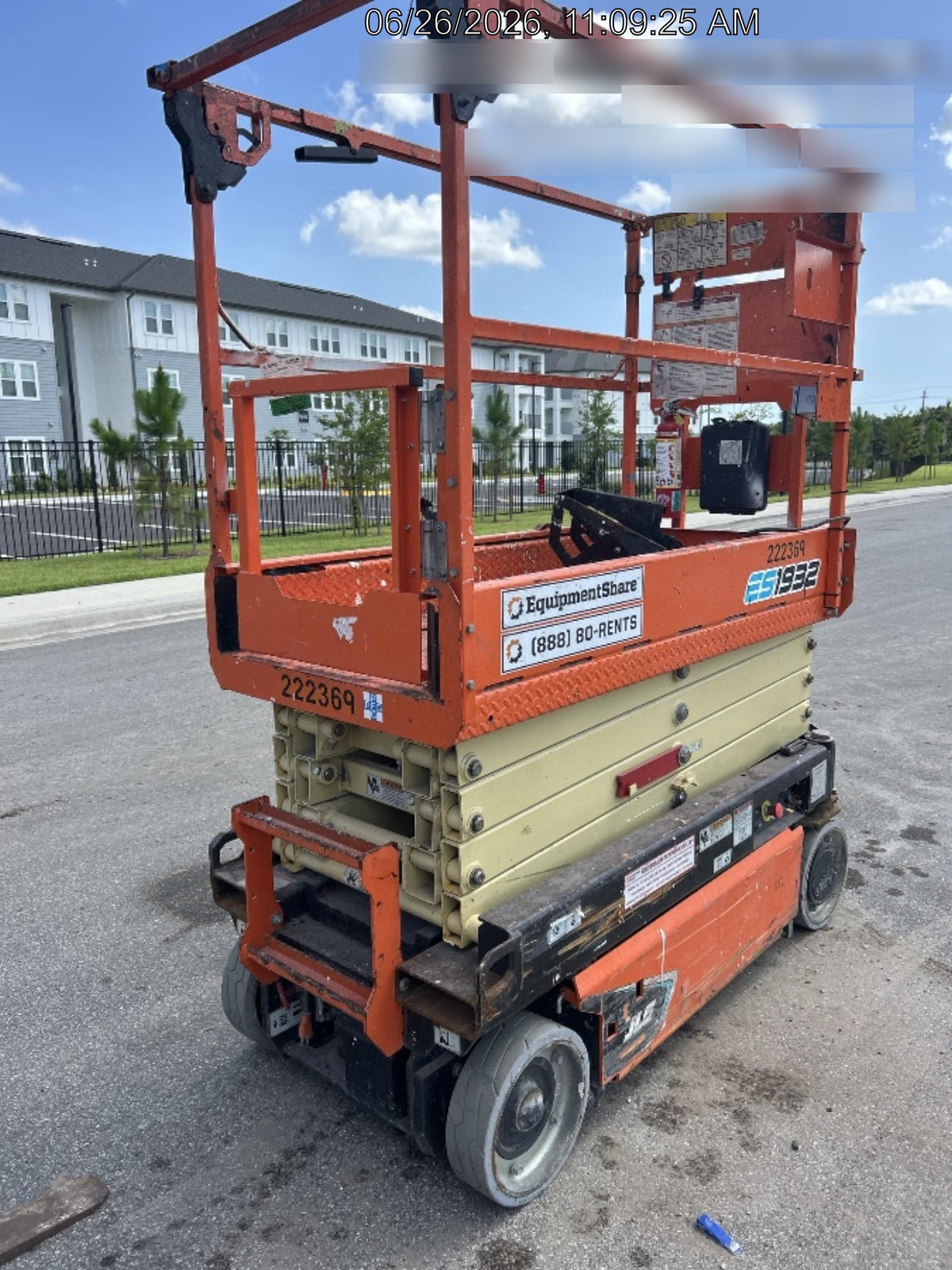 2022 JLG ES1932