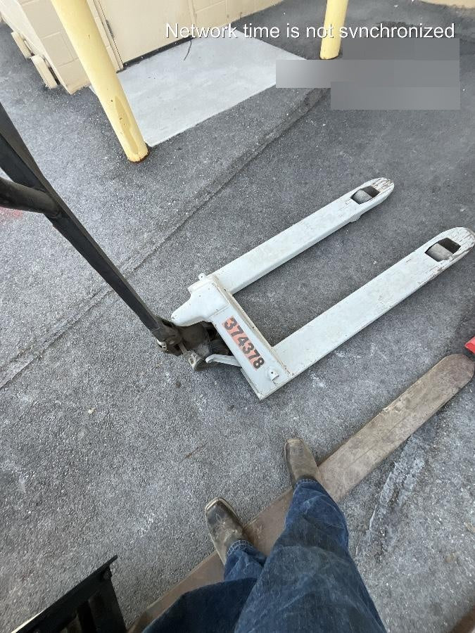 2023 STRONGWAY 4400 lb Pallet Jack