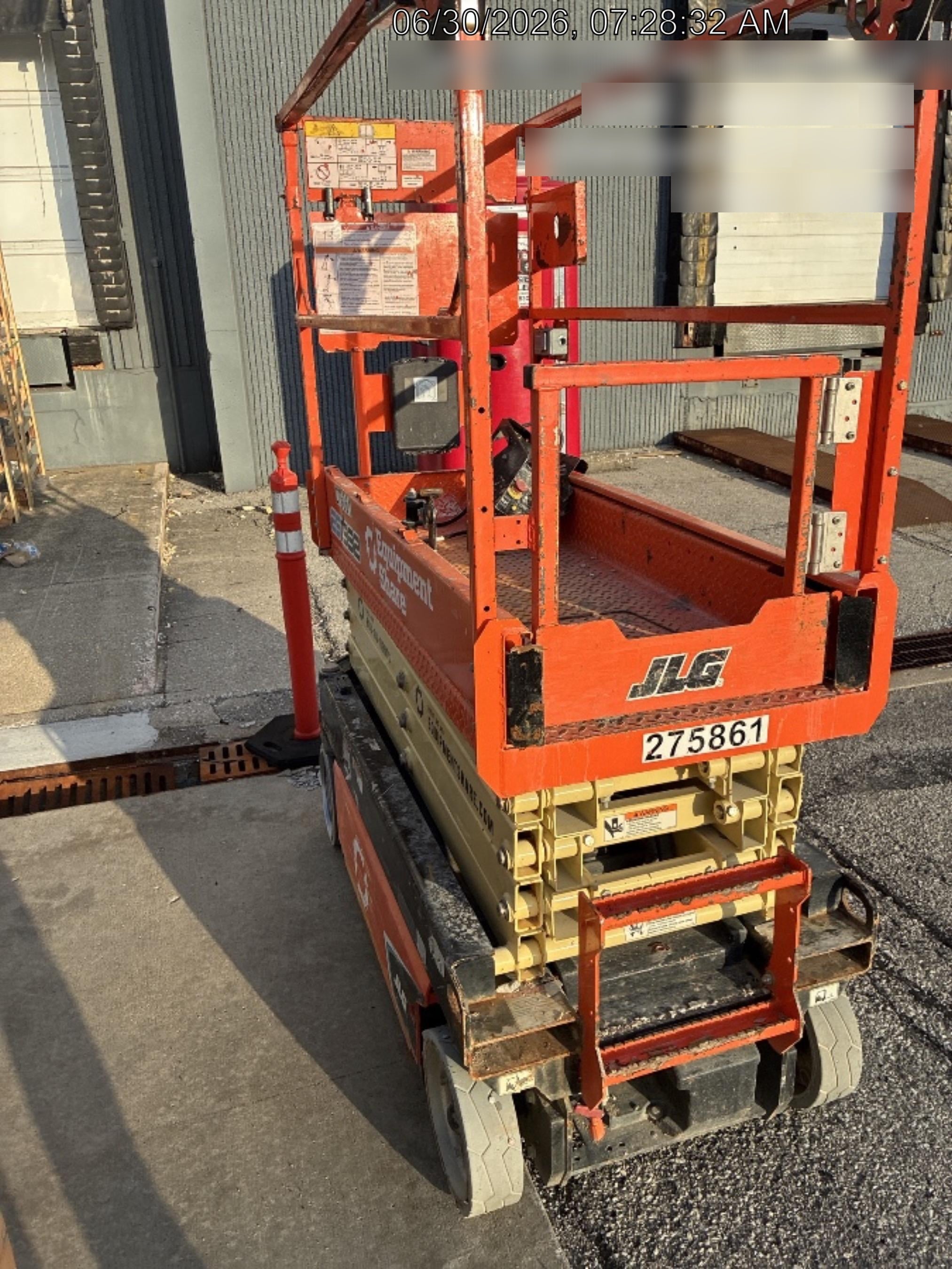 2022 JLG ES1932