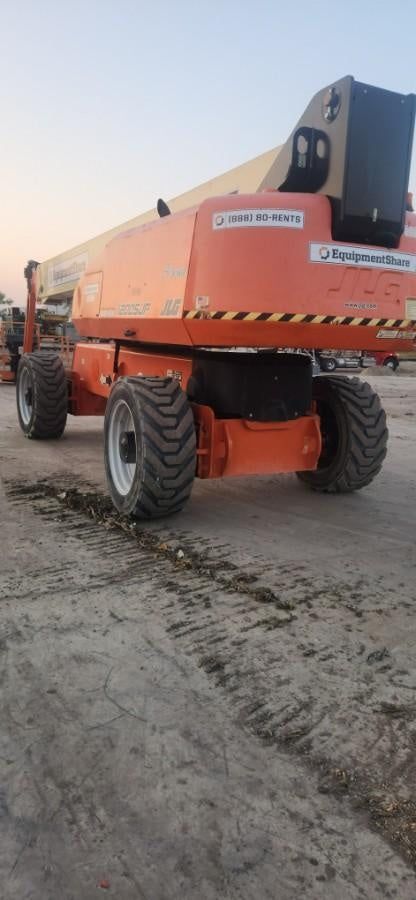 2021 JLG 1200SJP