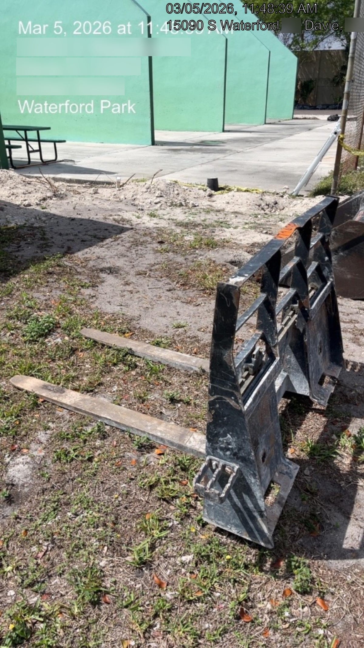 2022 ARROW MATERIAL HANDLING 48" Pallet Forks - Arrow