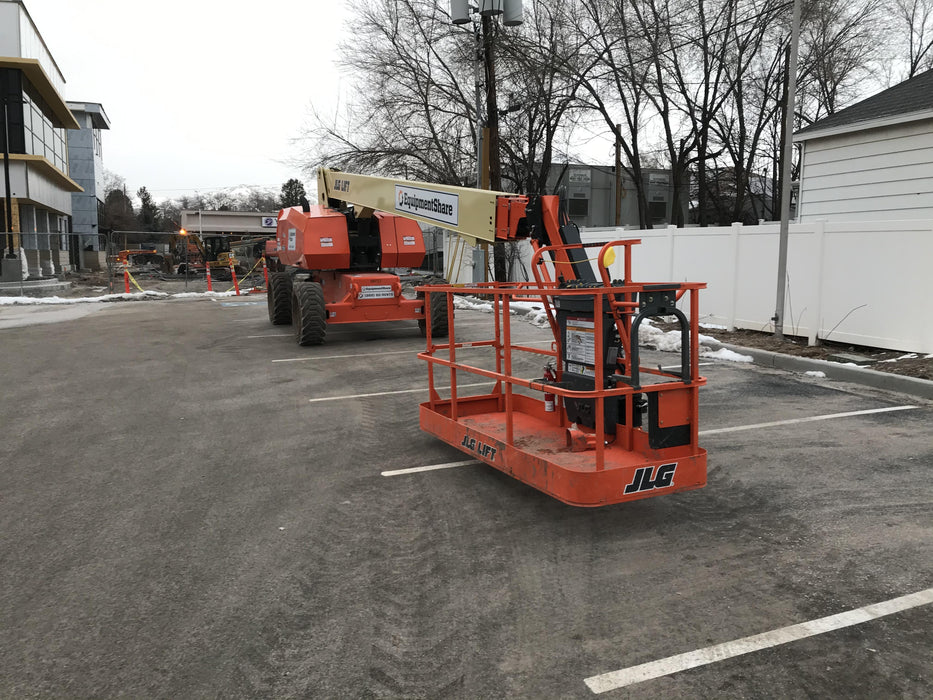 2020 JLG 860SJ