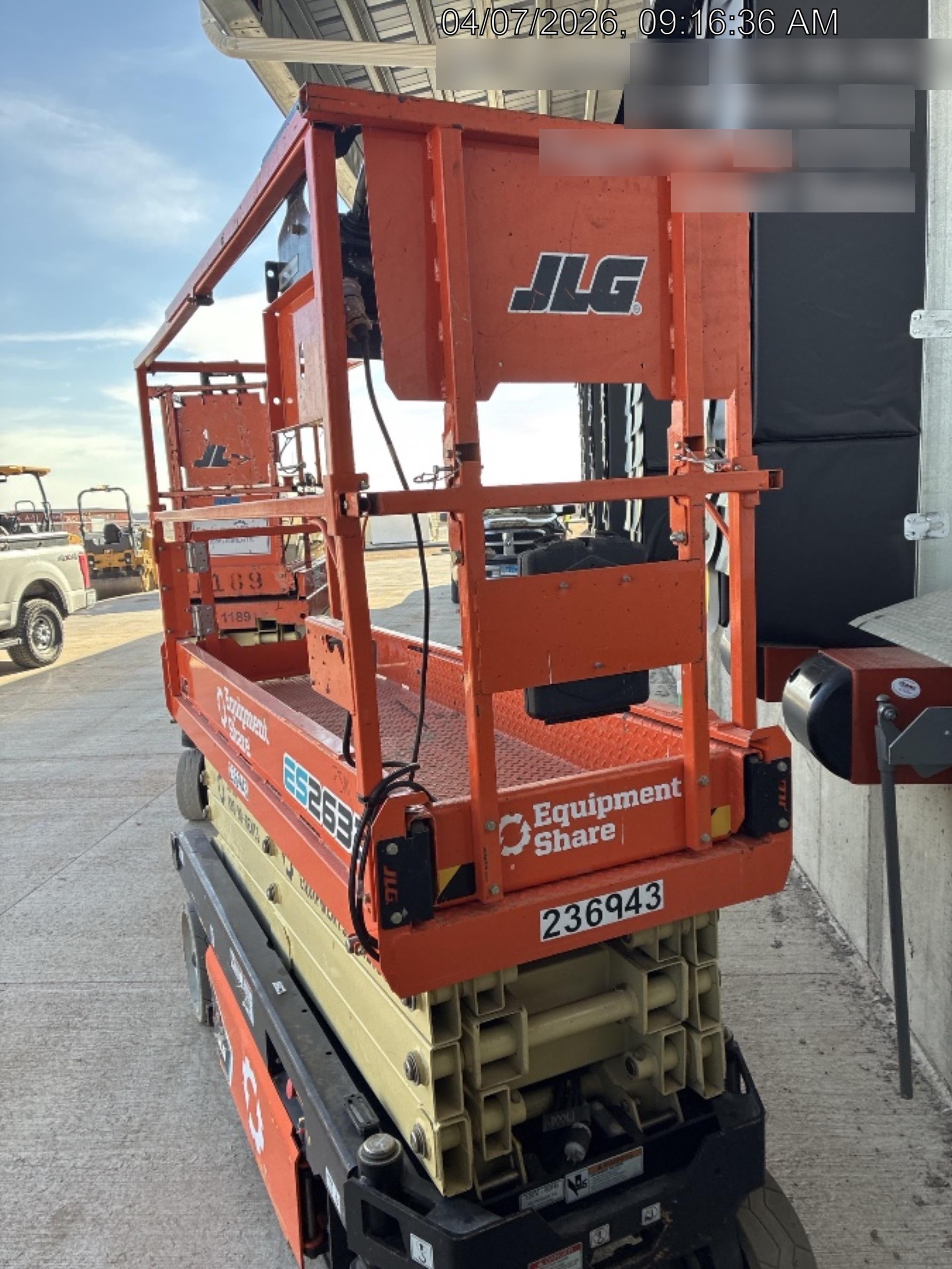 2022 JLG ES2632