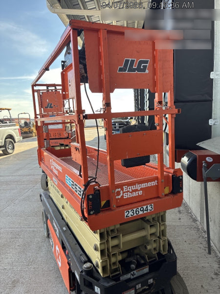 2022 JLG ES2632