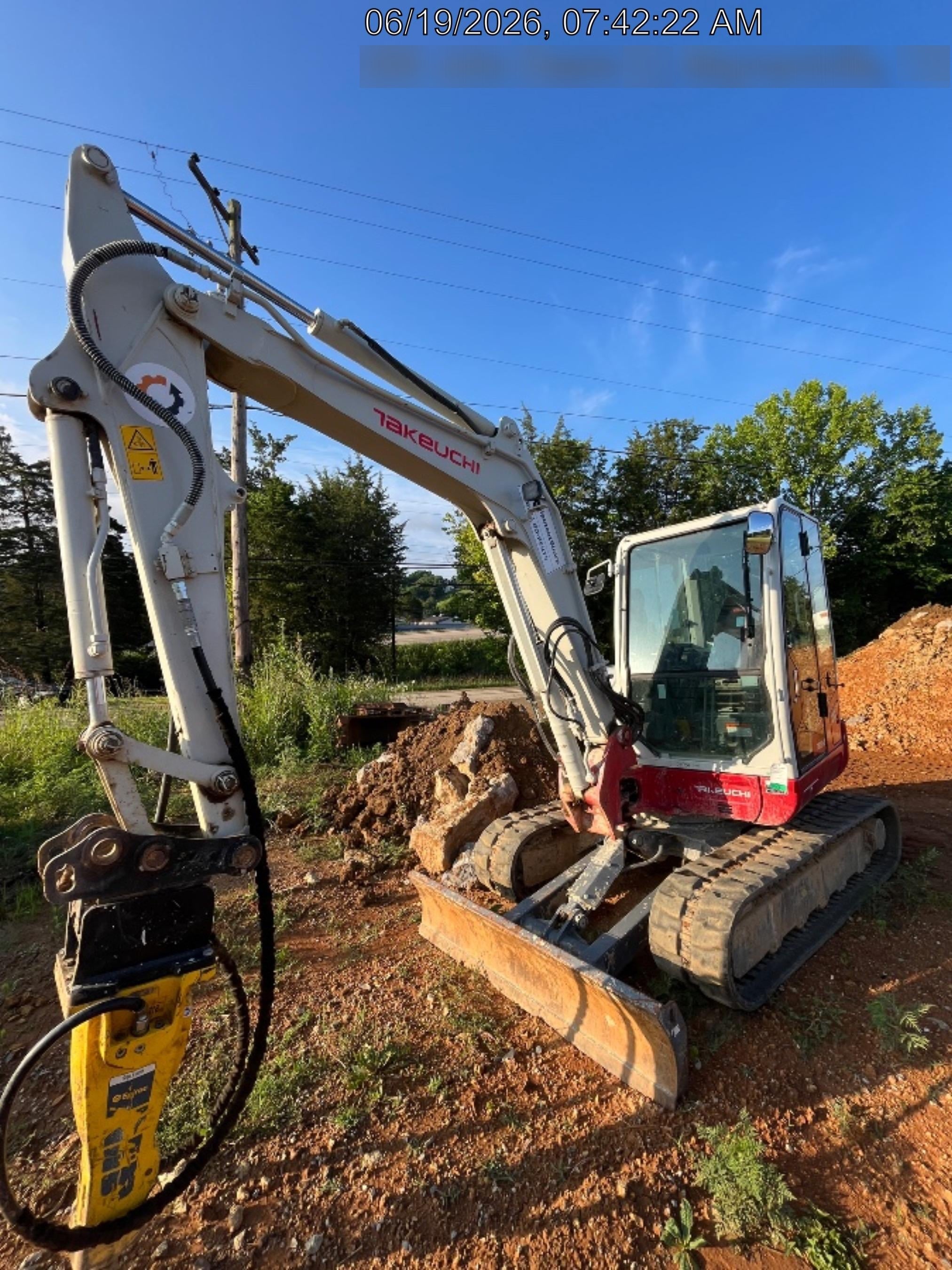 2023 TAKEUCHI TB250-2CR