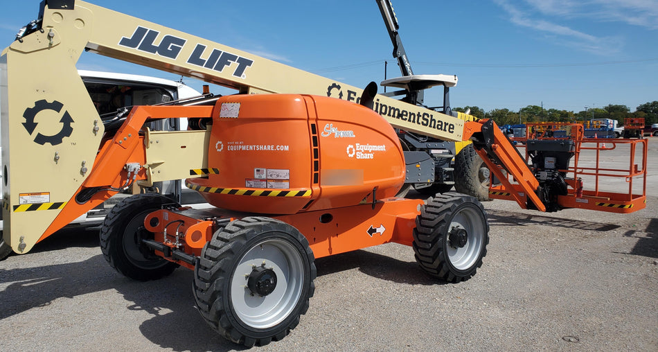 2022 JLG 600AJ