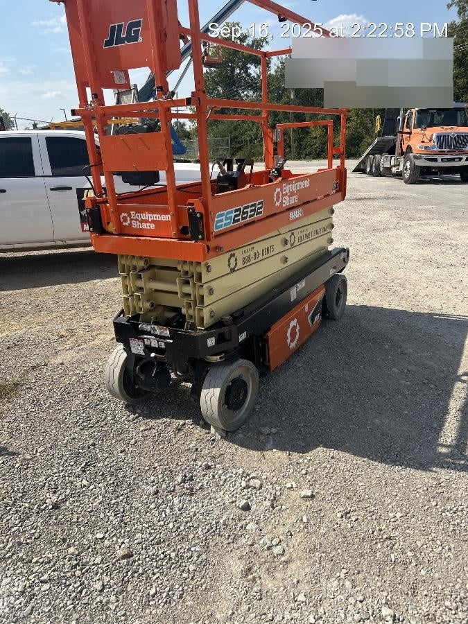 2022 JLG ES2632