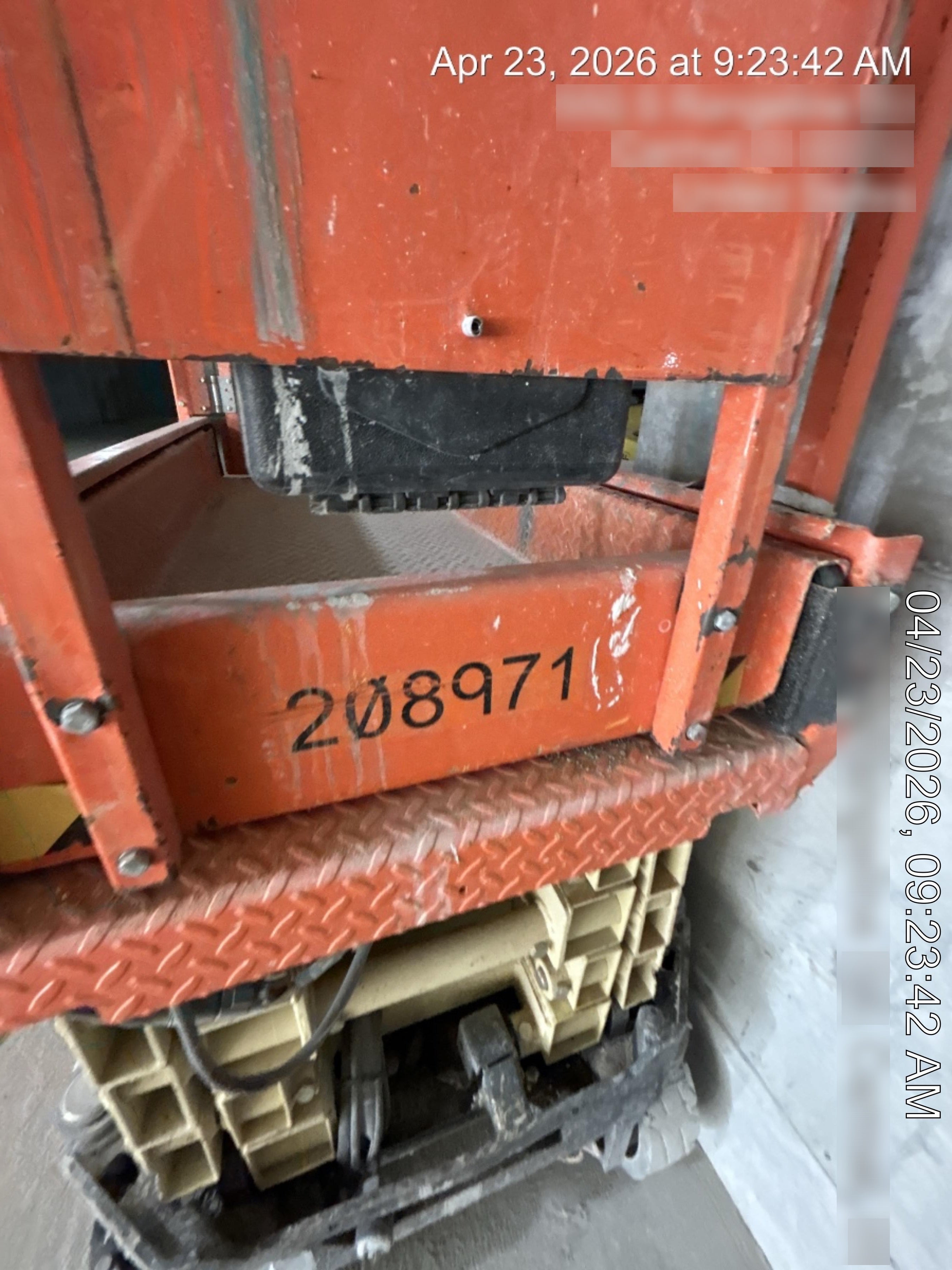 2022 JLG ES1932