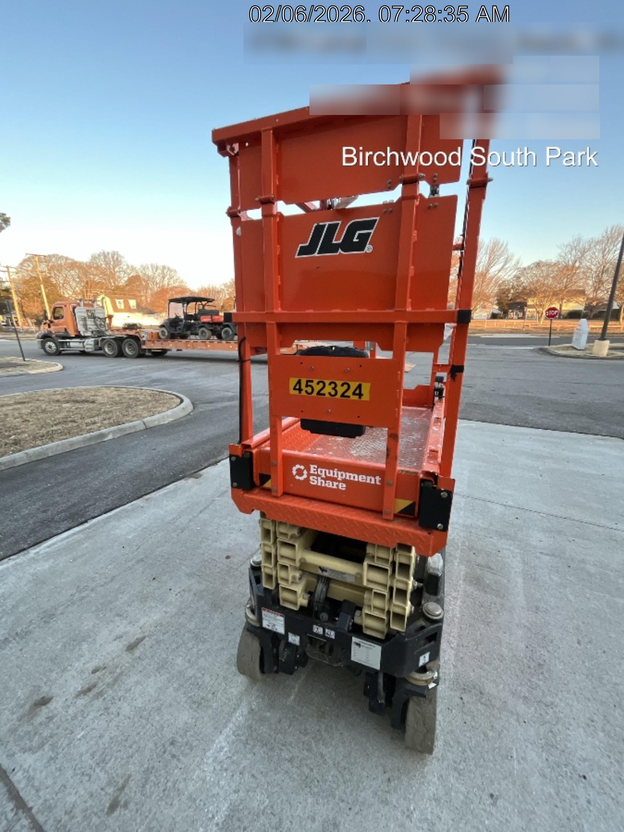 2024 JLG ES1932