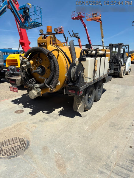 2022 VAC-TRON LP573XDT