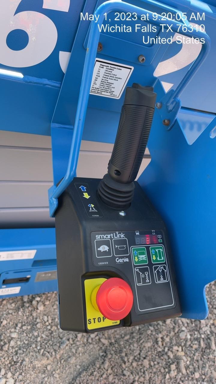 2022 GENIE GS-2632