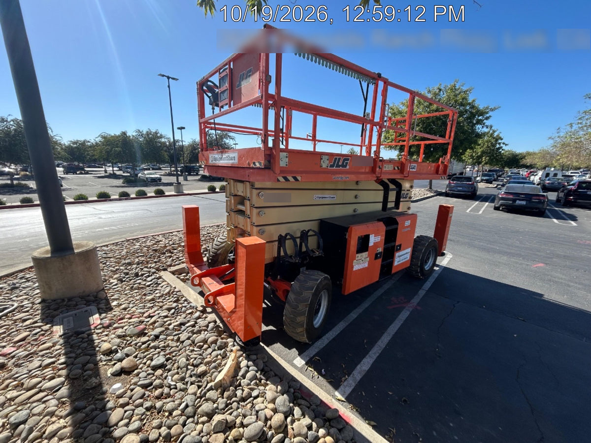 2020 JLG 530LRT