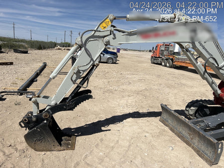 2025 TAKEUCHI TB235-2CR