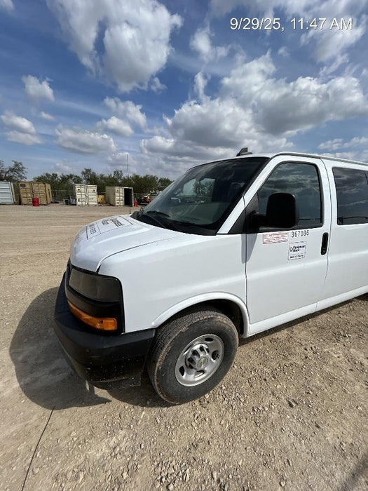 2023 CHEVROLET Express Van - Rental