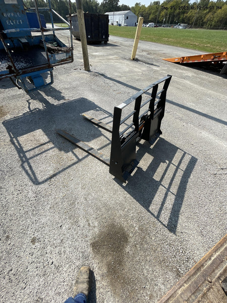 2022 ARROW MATERIAL HANDLING 48" Pallet Forks - Arrow