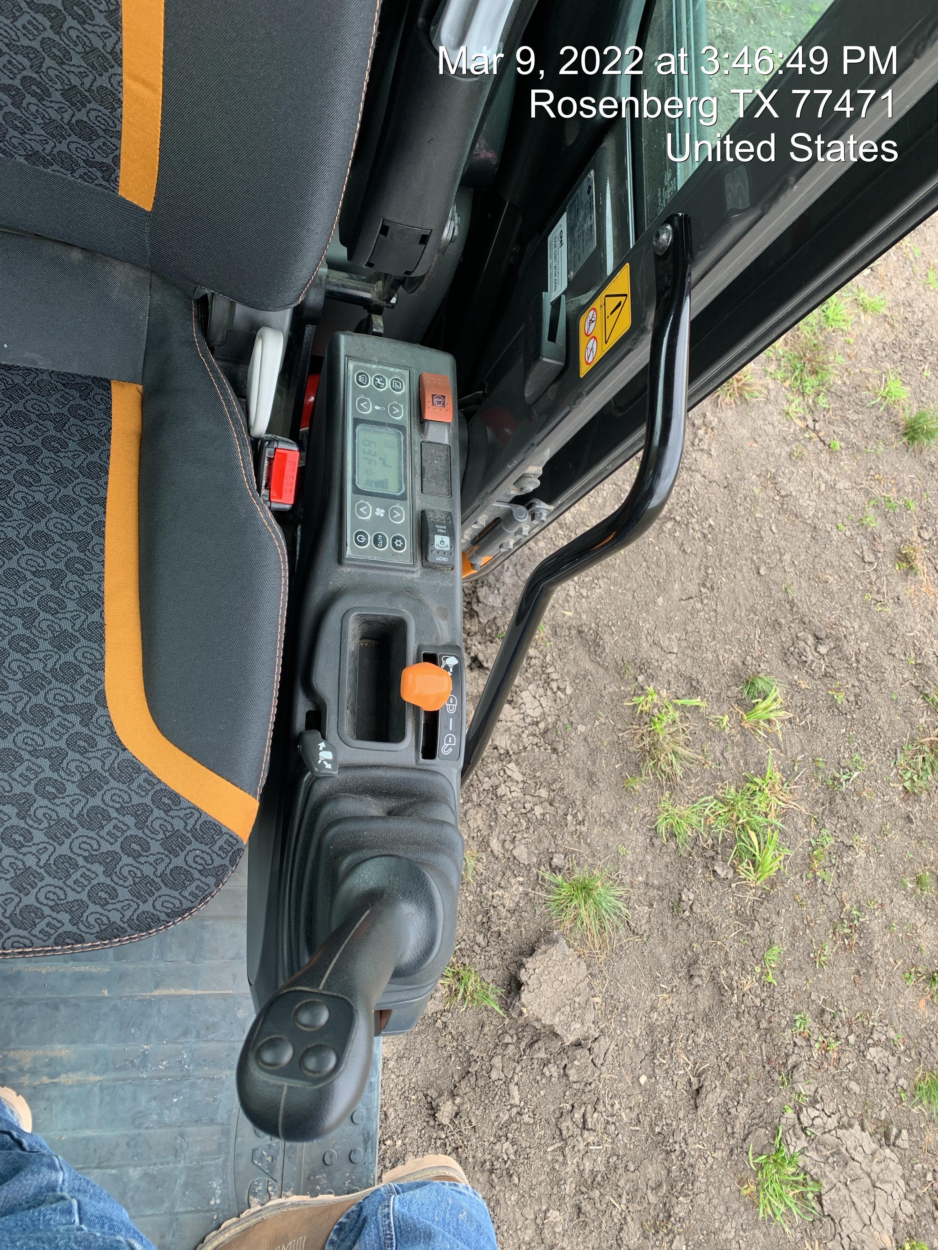 2021 CASE CX130D