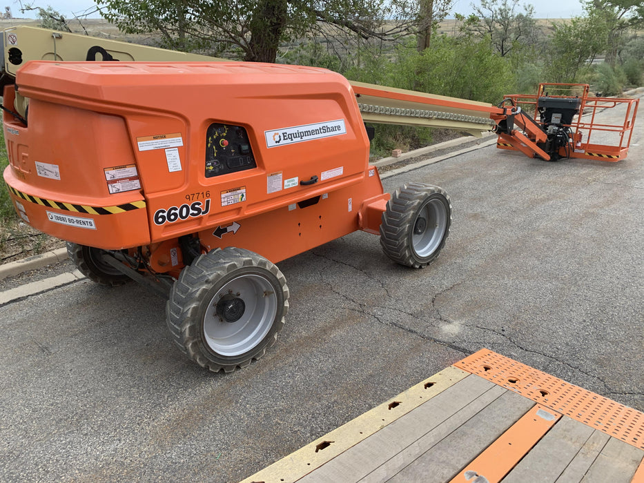2020 JLG 660SJ