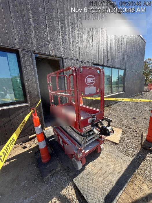 2019 MEC 1330SE MEC 1330SE w/ES Track Hardware, Full Extended 2 Year Warranty