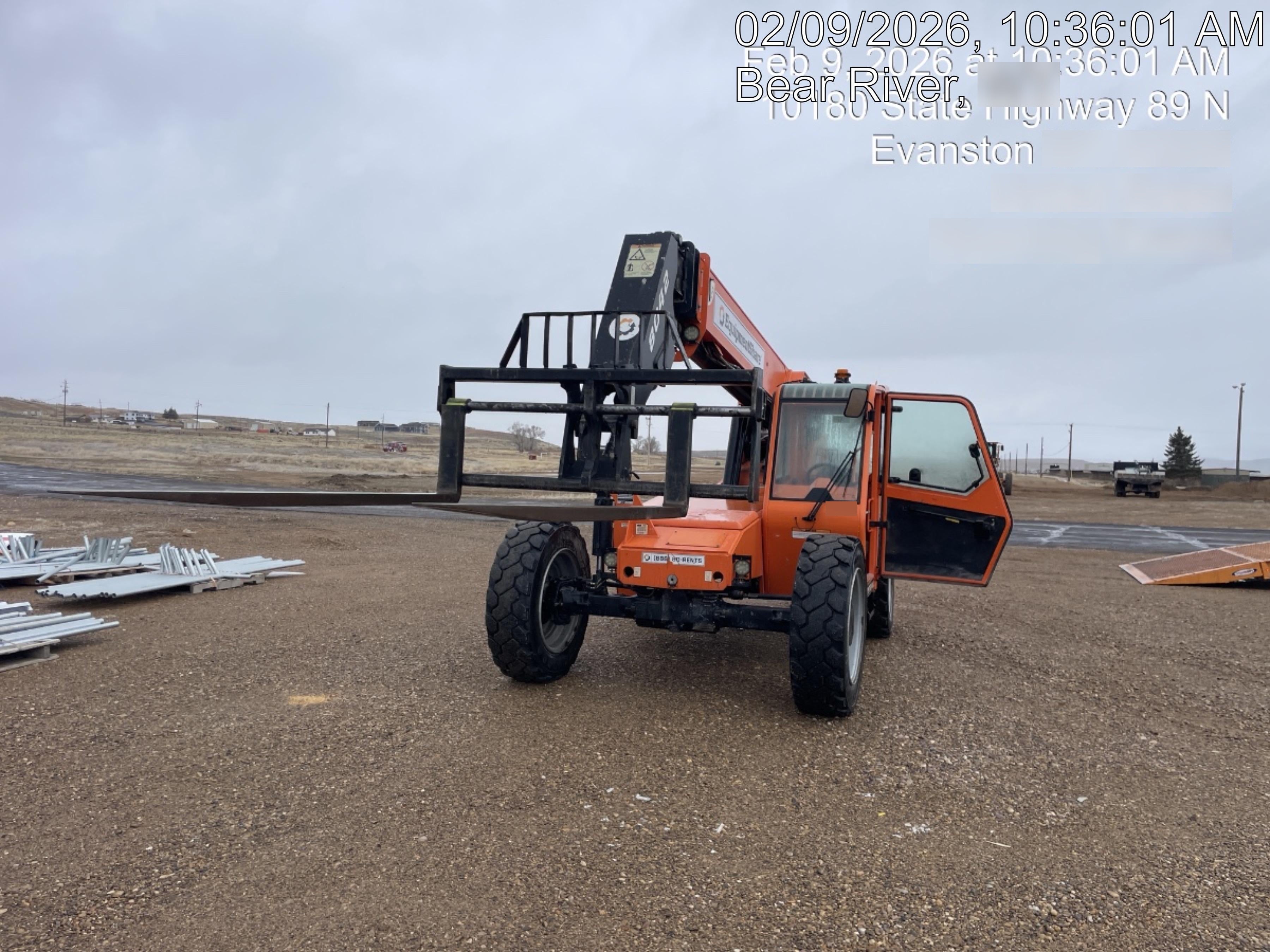 2020 SKYTRAK 8042