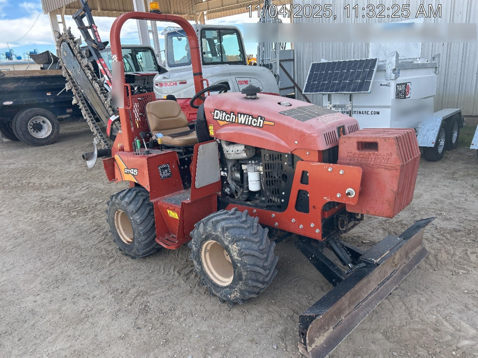 2019 DITCH WITCH RT45A