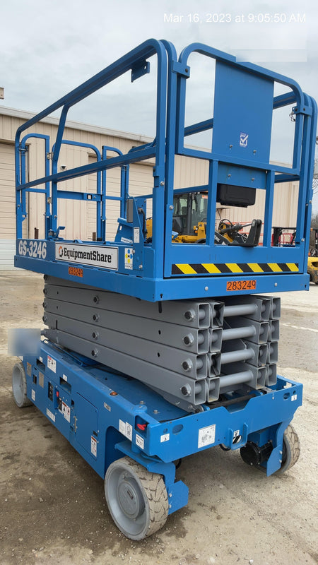 2022 GENIE GS-3246