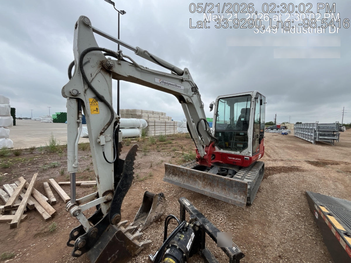 2024 TAKEUCHI TB250-2CR