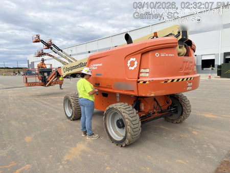 2022 JLG 660SJ