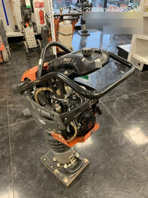 2025 HUSQVARNA LT6005