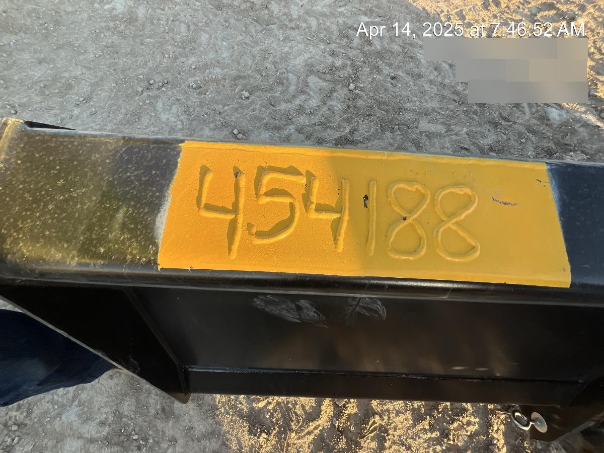 2024 JLG 1001100823