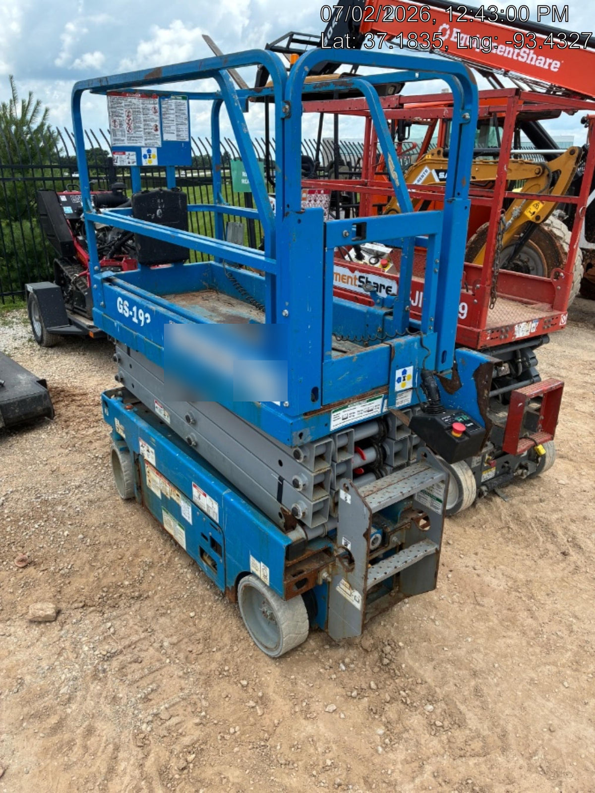 2020 Genie GS-1930 Solid Non Marking Tires, Beacon, Folding rails with half height swing gate