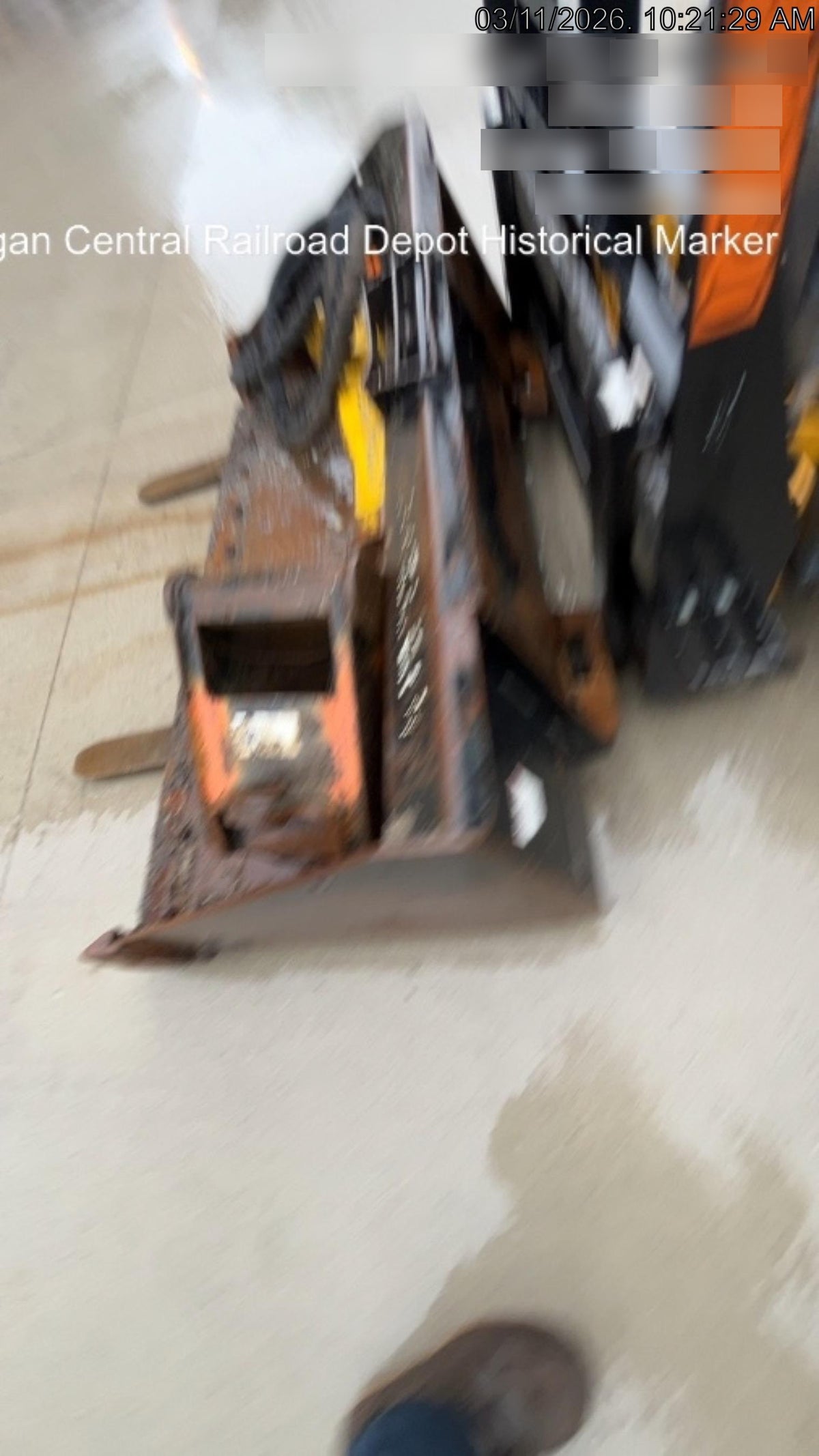 2025 ARROW MATERIAL HANDLING 24" Pallet Fork Frame