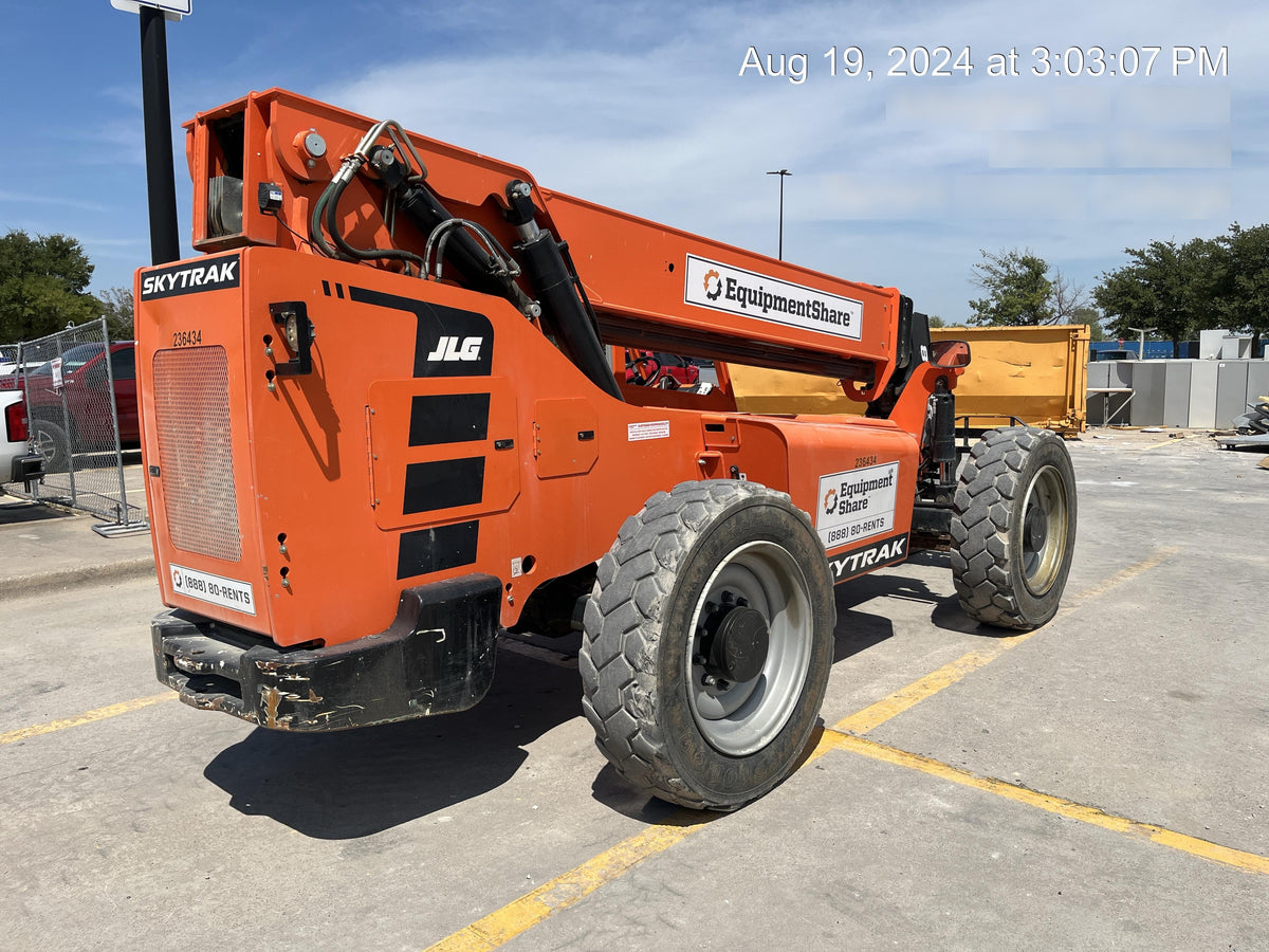2022 SKYTRAK 8042